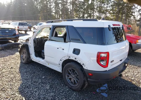 2022 Ford Bronco Sport Big Bend z USA, uszkodzony, nr VIN 3FMCR9B65NRE33678